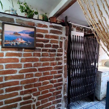 9 Doors Hotel Tbilisi Eksteriør billede